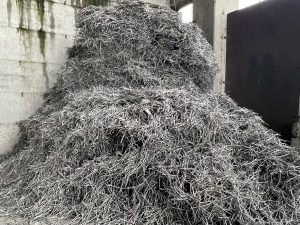 Stoccaggio di cavi in alluminio per il riciclo industriale