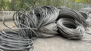 Separazione di cavi metallici presso impianto specializzato Re-all