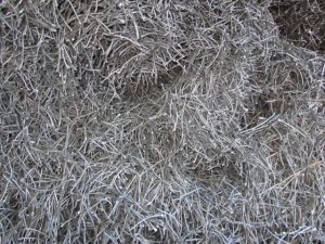 Bobine di cavi conduttori in alluminio pronte per la lavorazione