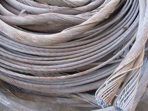 Recupero e riciclo di rottami di cavi in alluminio e ferro